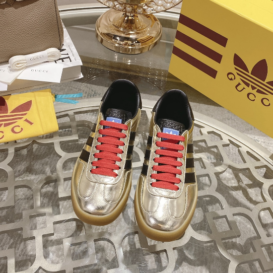 Picture of Gucci & adidas co-branded limited edition couple's sports shoes