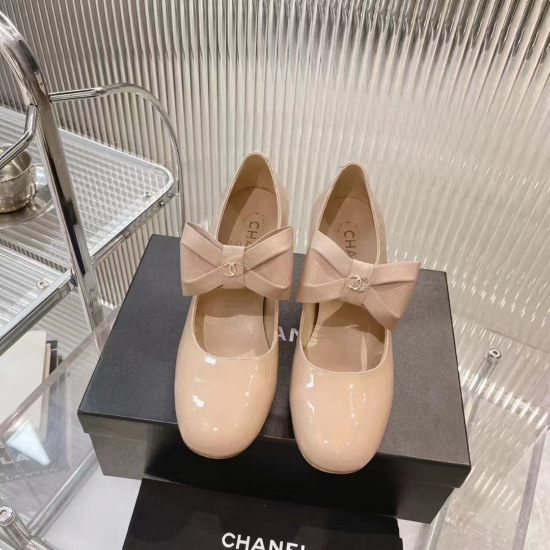 Picture of Chanel's new product in the 24C early spring collection, Mary Jane shoes with a bow