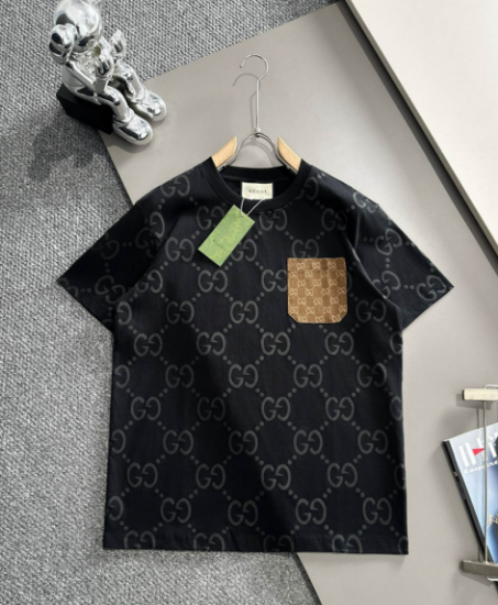 Picture of Gucci 2025 new style patch pockets flocked letter logo all over the body back ribbon stitching unisex short-sleeved T-shirt