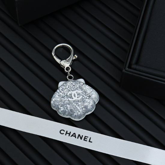 Picture of P55 Chanel 25C Shell-shaped Keychain