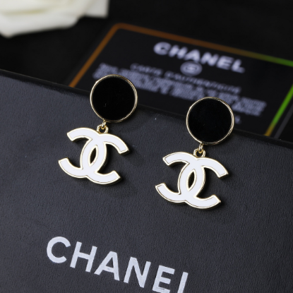 Picture of Chanel's new earrings are incredibly stunning