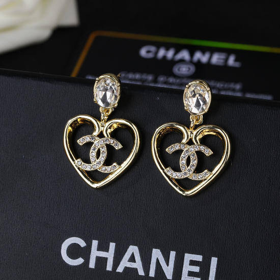 Picture of Chanel's new earrings are really stunning