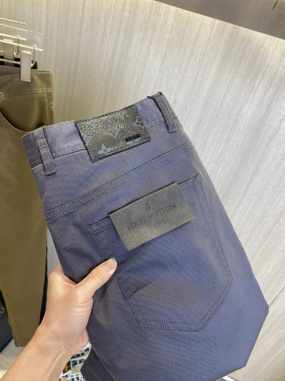 Picture of LV Louis Vuitton 2025ss new original hot-selling casual pants