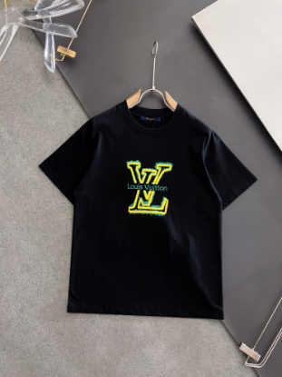 Picture of lv 2024 latest printed short sleeves