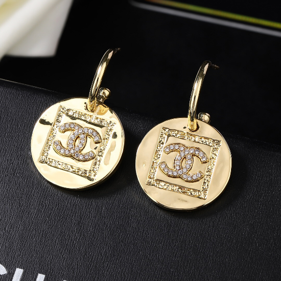 Picture of Chanel's new earrings are incredibly gorgeous