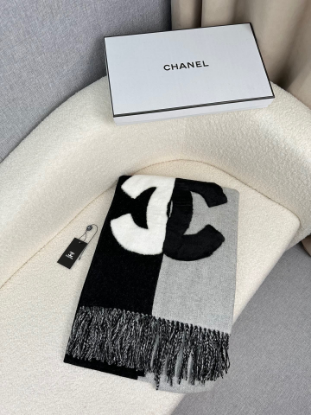 Picture of Chanel. ️Black + Beige Super big offer! For those who love a young and fashionable style! Chanel fans, come and take a look~