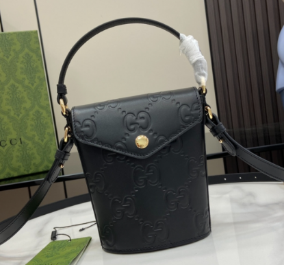 Picture of Gucci mini bucket bag